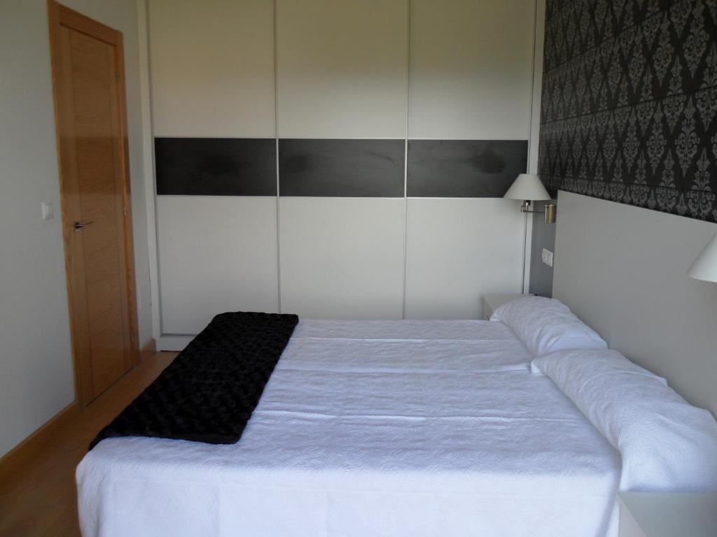 Apartamentos Turisticos Estrella Del Alemar Лангре Номер фото